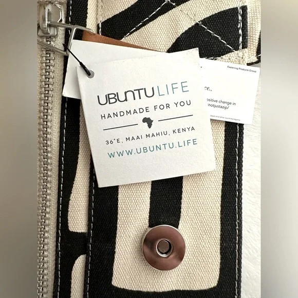 Ubuntu Life Weekender Bag Black Kuba Size Large - Picture 10 of 13